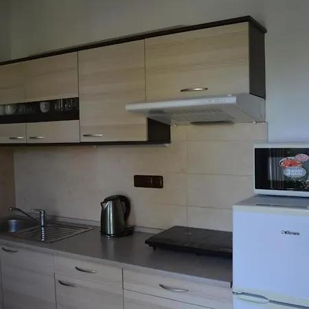 Květinová 3*