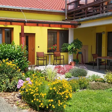 Affittacamere Květinová 3*