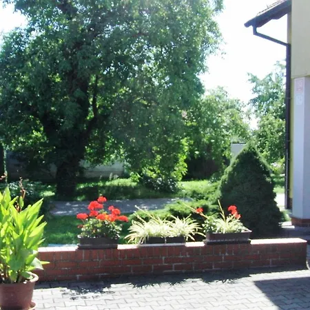 Květinová 3*